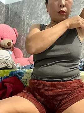 Linaannn online show from January 6, 12:09 pm