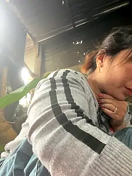 Linaannn online show from November 25, 6:03 am