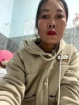 Linaannn online show from January 7, 11:43 pm