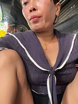 Linaannn online show from February 19, 7:49 am