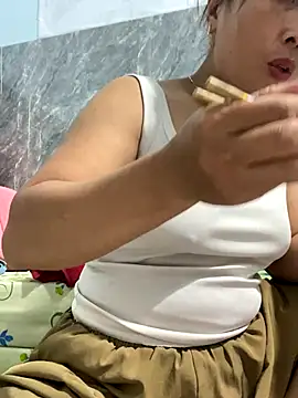 Linaannn online show from October 29, 10:58 am