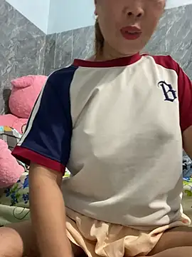 Linaannn online show from December 2, 11:50 pm