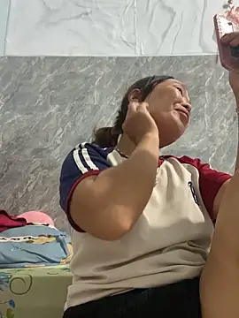 Linaannn online show from November 6, 2:37 am