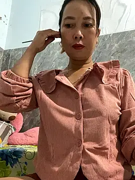 Linaannn online show from January 12, 11:53 pm