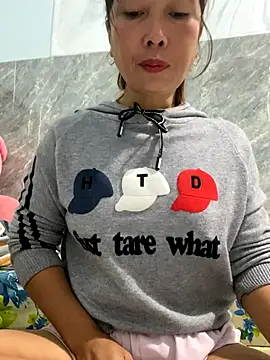 Linaannn online show from November 20, 11:58 pm