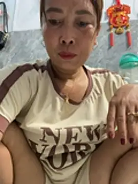 Linaannn online show from April 17, 11:29 pm