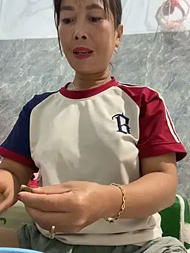 Linaannn online show from October 22, 11:36 pm