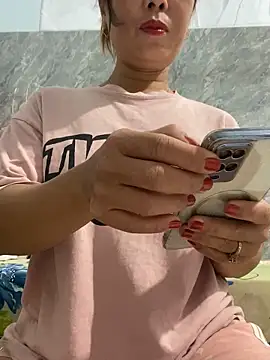 Linaannn online show from December 1, 11:38 pm