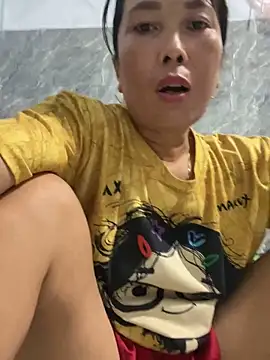 Linaannn online show from November 4, 11:47 am