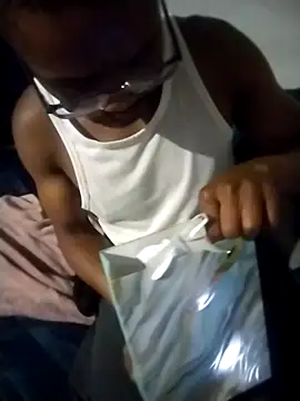 Convertiblechulo online show from April 2, 9:32 pm