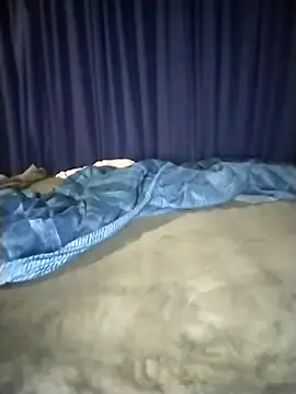 Convertiblechulo online show from April 9, 2:24 am