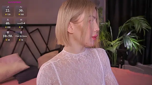 LindaThacker online show from March 6, 4:18 am