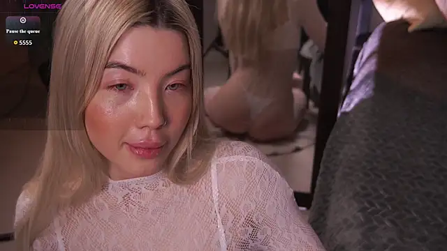 LindaThacker online show from March 19, 4:34 am