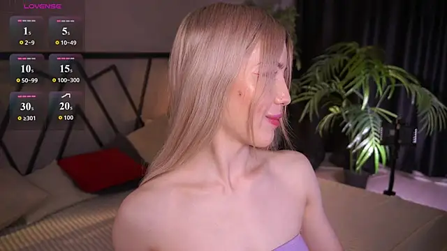 LindaThacker online show from April 10, 4:30 am