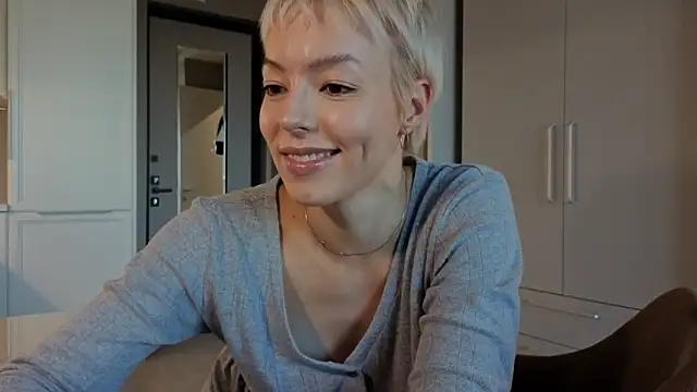 Snapshot of spiklencii chatting on June 20, 4:23 pm spiklencii online show from June 20, 4:23 pm