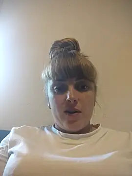 Snapshot of CoddessCrystal chatting on September 12, 1:11 pm CoddessCrystal online show from September 12, 1:11 pm