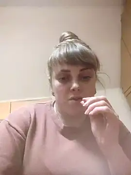 Snapshot of CoddessCrystal chatting on February 4, 7:31 pm CoddessCrystal online show from February 4, 7:31 pm