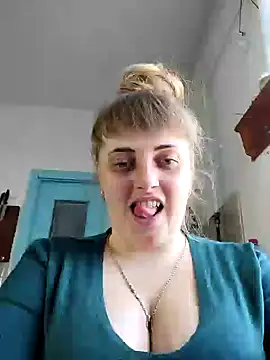 Snapshot of CoddessCrystal chatting on March 18, 8:50 am CoddessCrystal online show from March 18, 8:50 am