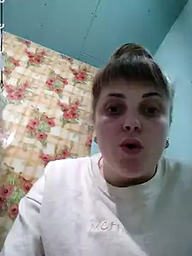 Snapshot of CoddessCrystal chatting on March 3, 9:02 am CoddessCrystal online show from March 3, 9:02 am
