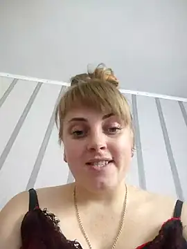 CoddessCrystal online show from October 30, 9:18 am