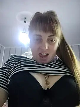 CoddessCrystal online show from December 1, 8:48 am