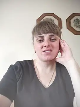 Snapshot of CoddessCrystal chatting on April 3, 11:49 am CoddessCrystal online show from April 3, 11:49 am
