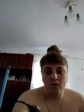 Snapshot of CoddessCrystal chatting on March 10, 4:49 am CoddessCrystal online show from March 10, 4:49 am