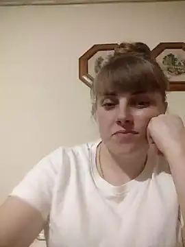 Snapshot of CoddessCrystal chatting on March 19, 7:25 pm CoddessCrystal online show from March 19, 7:25 pm