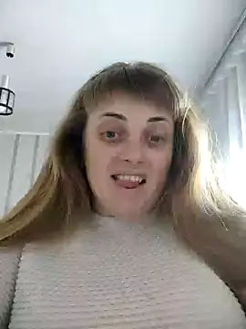 Snapshot of CoddessCrystal chatting on February 27, 9:40 am CoddessCrystal online show from February 27, 9:40 am