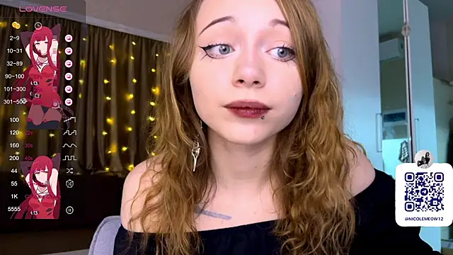 Snapshot of _SofiaBrown chatting on February 11, 8:09 pm SofiaBrown online show from February 11, 8:09 pm