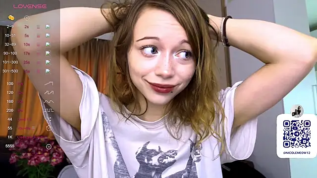  SofiaBrown online show from May 2, 11:15 am