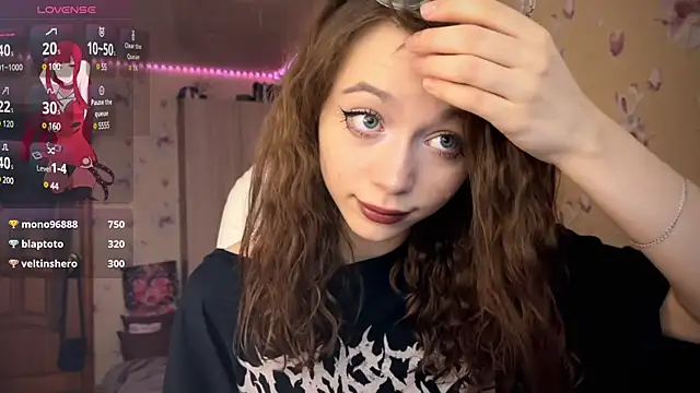  SofiaBrown online show from February 1, 5:05 pm