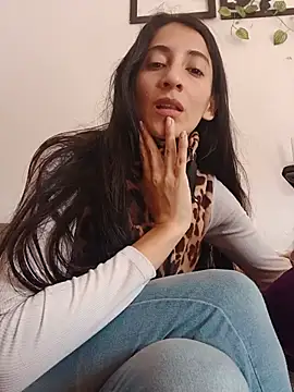 LaNenaDeArgentina Karol online show from August 1, 4:49 pm