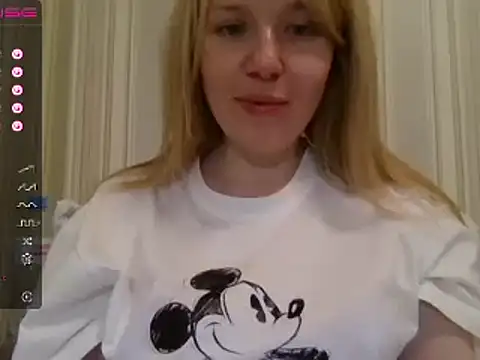 urbadkitty online show from January 24, 11:37 am