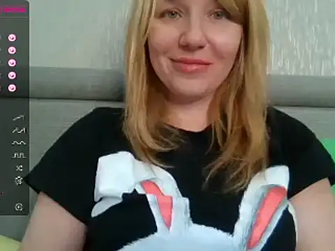 urbadkitty online show from February 20, 7:23 am