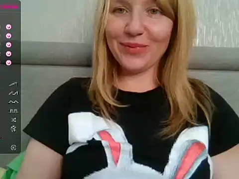 urbadkitty online show from February 20, 10:37 am