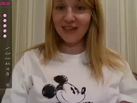 urbadkitty online show from February 21, 6:04 pm