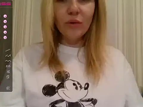 urbadkitty online show from February 23, 11:44 am