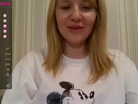 urbadkitty online show from January 24, 5:42 pm