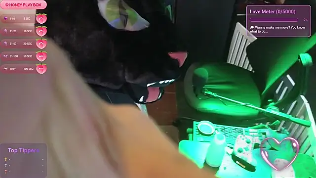 april show her online show from July 25, 8:59 pm