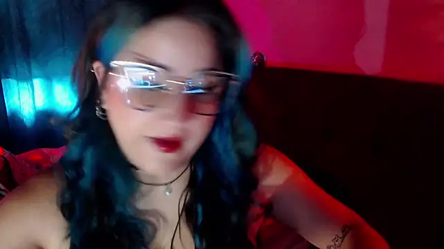 luna palmerau online show from July 3, 2:56 pm