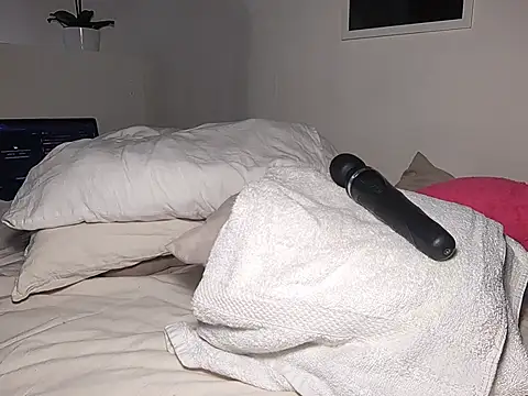 gymyagirlll online show from March 8, 2:04 am