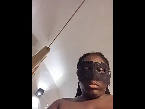 Snapshot of gymyagirlll chatting on July 8, 11:49 pm gymyagirlll online show from July 8, 11:49 pm