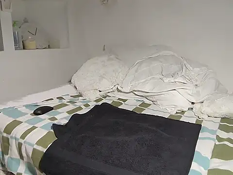 gymyagirlll online show from December 16, 11:42 pm