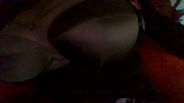 Snapshot of RoxiRedXXX chatting on September 17, 6:10 pm RoxiRedXXX online show from September 17, 6:10 pm