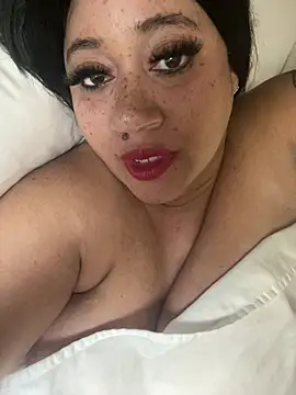 RoxiRedXXX online show from April 11, 5:04 am