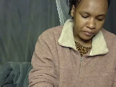 Snapshot of Jay_Vee chatting on June 17, 6:46 am Jay Vee online show from June 17, 6:46 am
