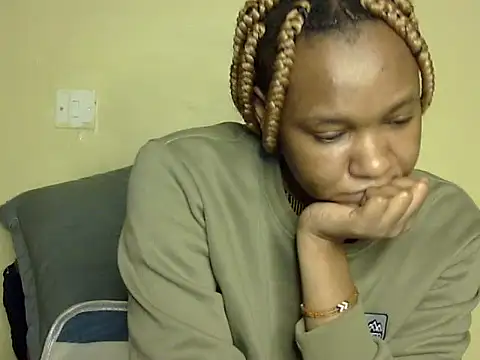 Snapshot of Jay_Vee chatting on July 14, 5:01 am Jay Vee online show from July 14, 5:01 am