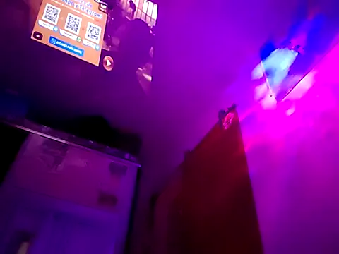 Snapshot of Binhosex2024 chatting on March 19, 12:59 am Binhosex2024 online show from March 19, 12:59 am