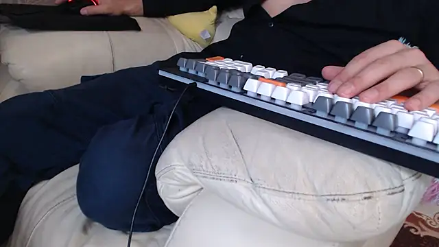 MrStraightDik online show from November 18, 2:31 pm